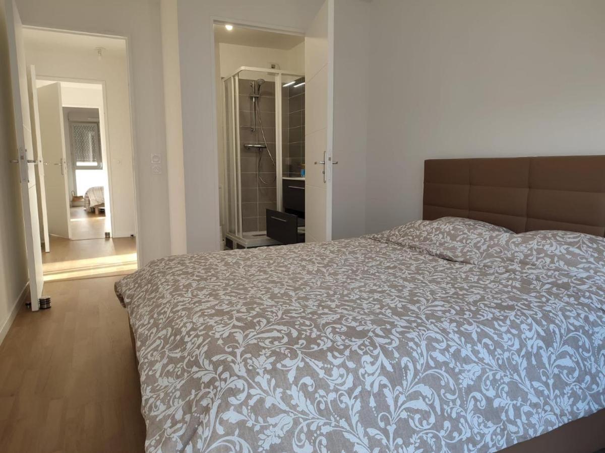 Privee Dans Un Nouvel Partage Pres De Paris Avec Parking Gratuit Apartamento